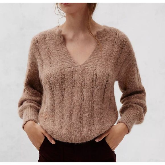 Anthropologie Pilcro Maggie So Soft Taupe Sweater Large - Picture 1 of 10